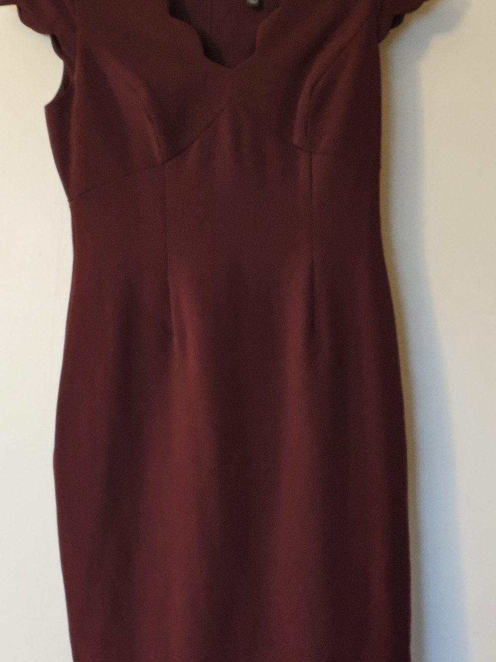 Adrianna Papell Scallop Sheath Dress | Burgundy